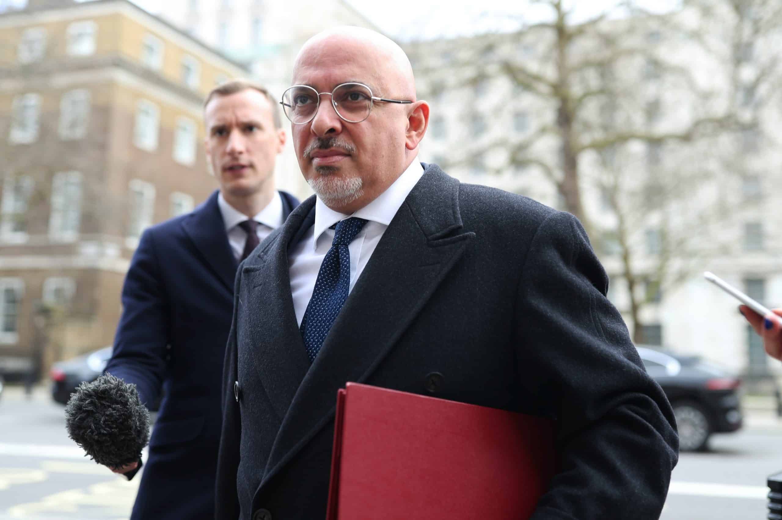 Vaccine minister Zahawi grilled by Piers over ‘pointless’ border tests
