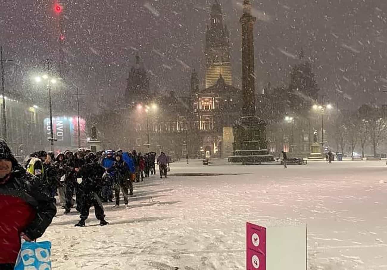 Heartbreaking picture of snowy food bank queue goes viral
