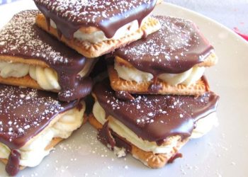 How To Make: Chocolate Eclairs