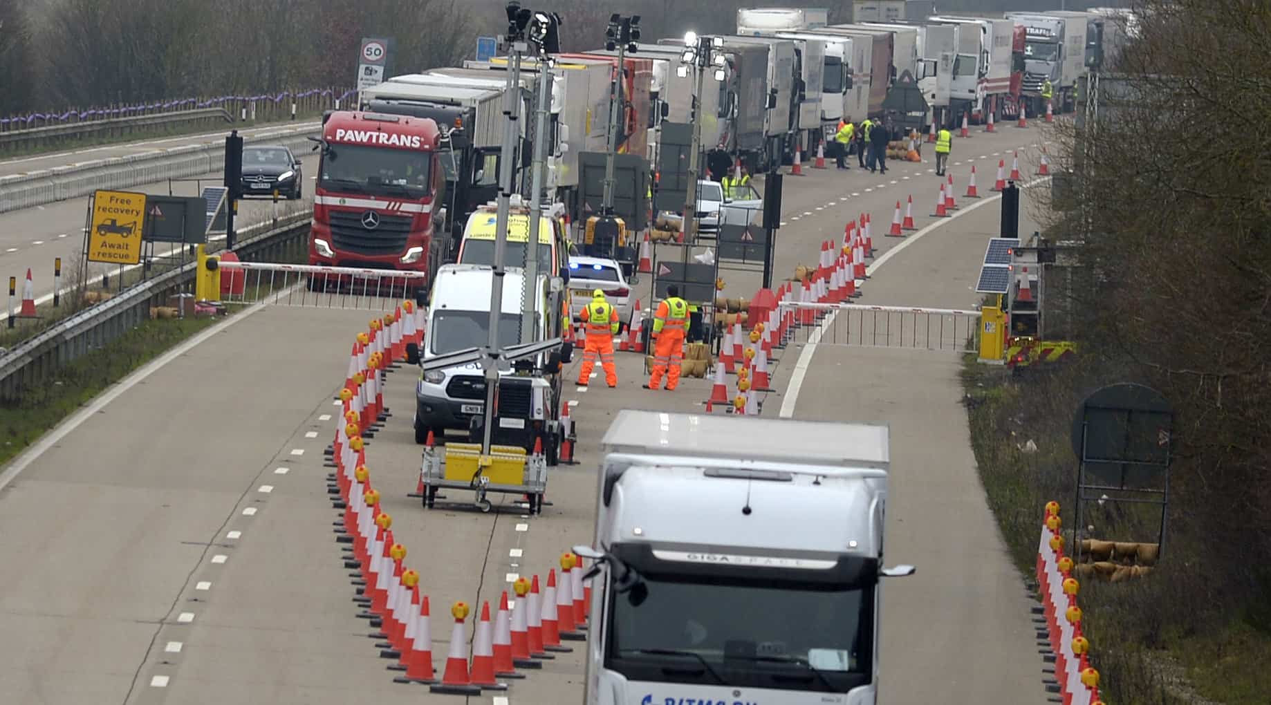 Brexit: List of 33 police forces deployed to Kent to help manage traffic chaos