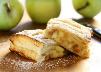 How To Make: Apple Strudel