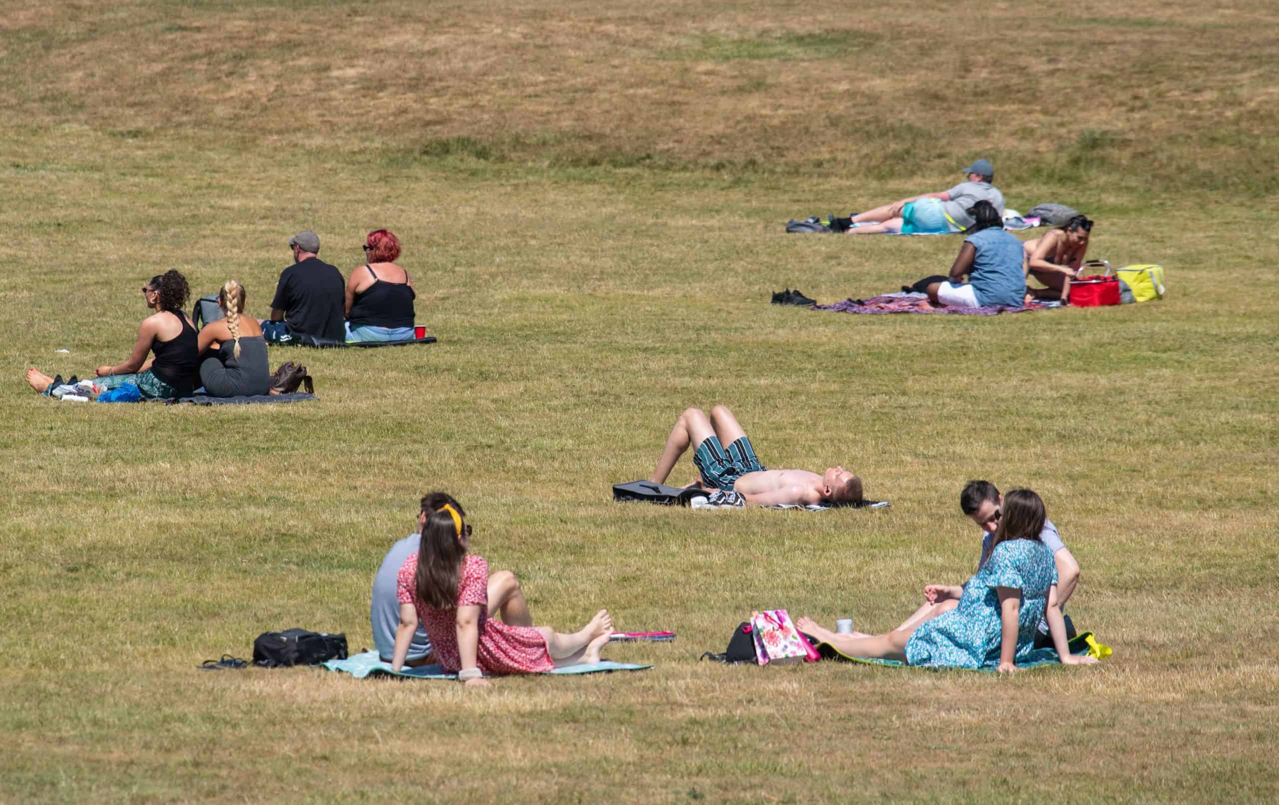 Record-high March temperatures forecast as lockdown eases