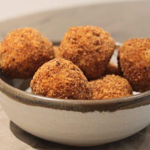 Cacio e pepe arancini recipe Recipe credit: Lexus and leading chef Emily Roux have put together tasty recipes and helpful tips to enjoy the perfect Easter picnic.