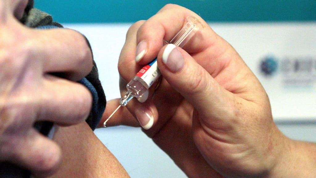 Double-jab all over-40s by Freedom Day, says PHE official