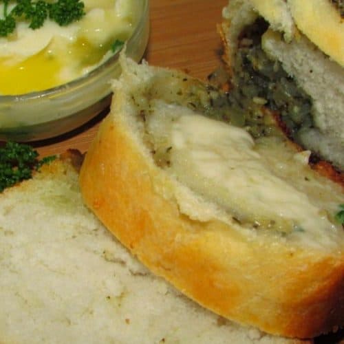 How To Make: Easy Savoury Bread with Garlic, Herbs and Cheese