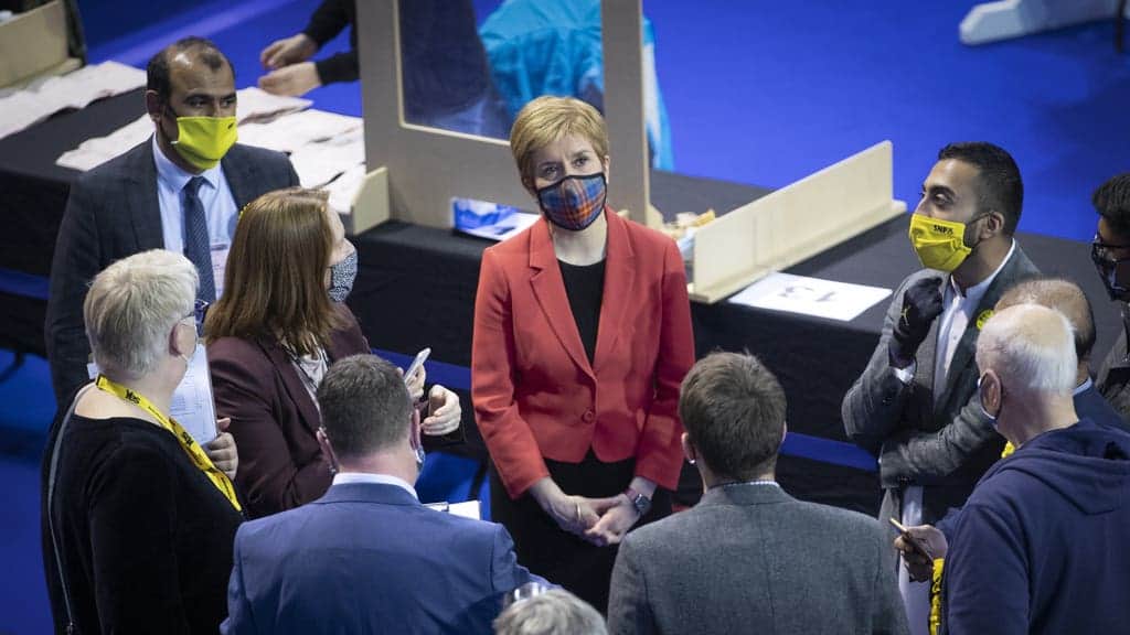 SNP hopes of a Holyrood majority wane after failing to win key seats