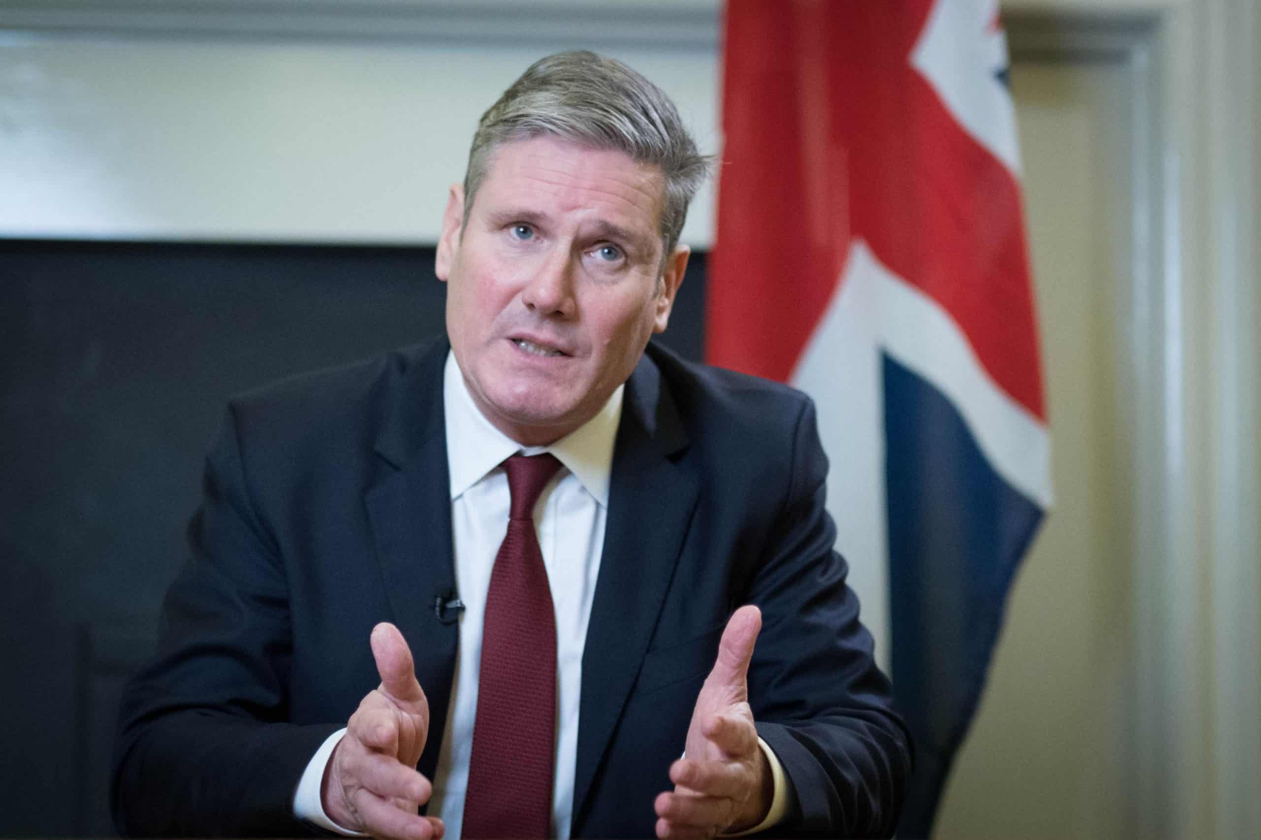 Bring forward self-iso exemption date to fight ‘pingdemic’, Starmer urges