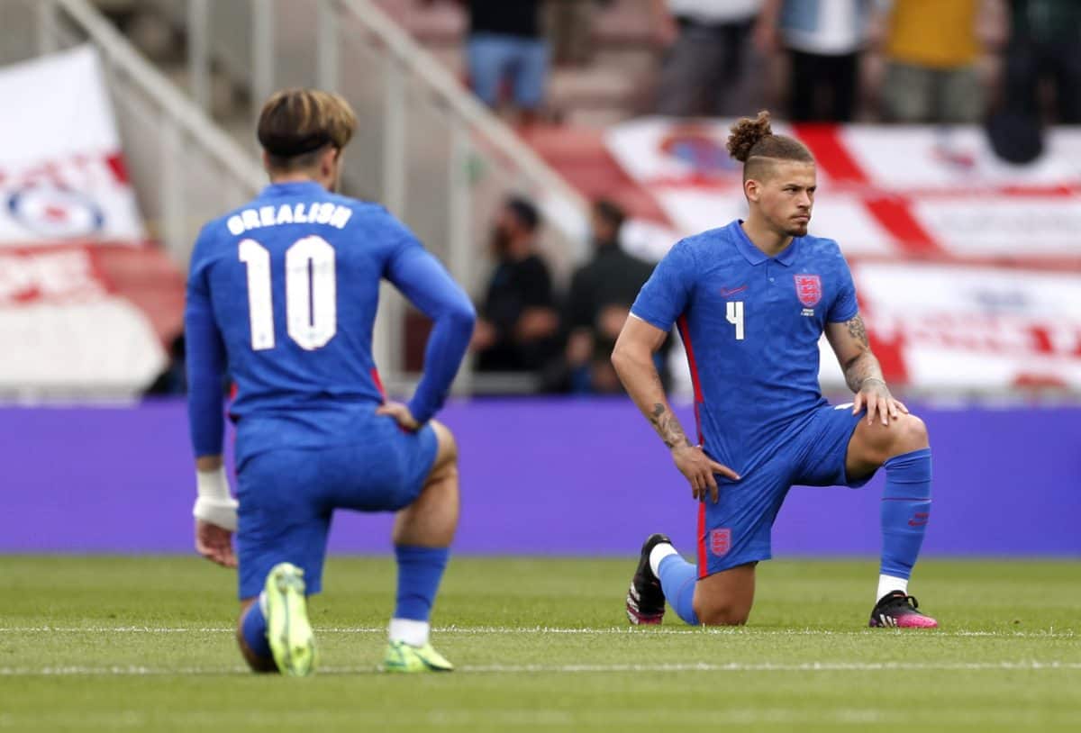 England's Jack Grealish and Kalvin Phillips take a knee before the international friendly match at Riverside Stadium, Middlesbrough. Picture date: Sunday June 6, 2021. Credit;PA