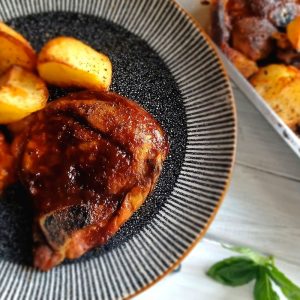 Country-Style Caramelised Pork Chops