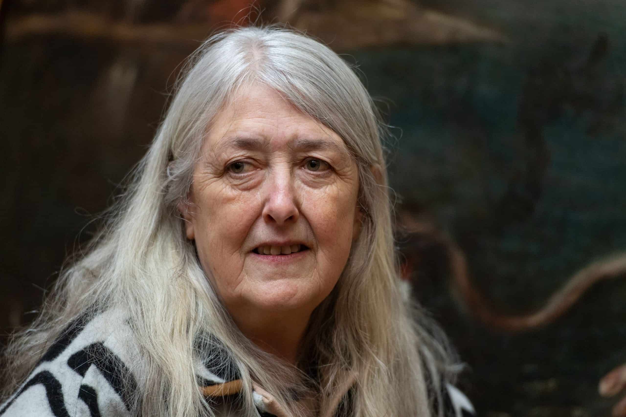 Mary Beard backs plans to bring Latin back to state schools