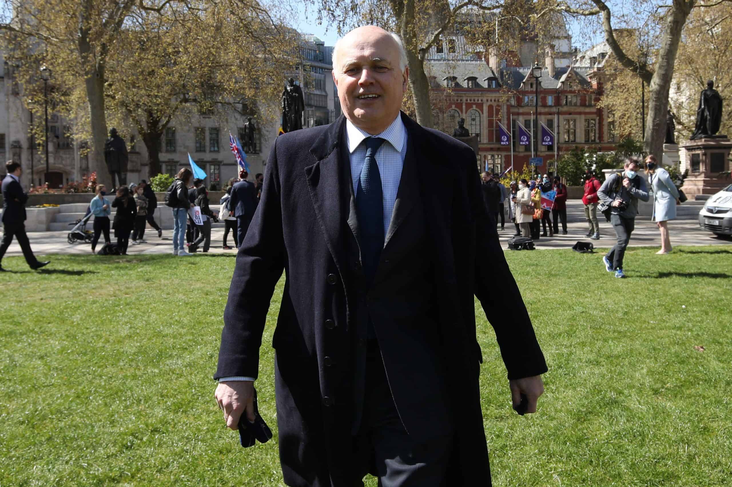 Iain Duncan Smith said people still went to office during WW II and was lampooned online