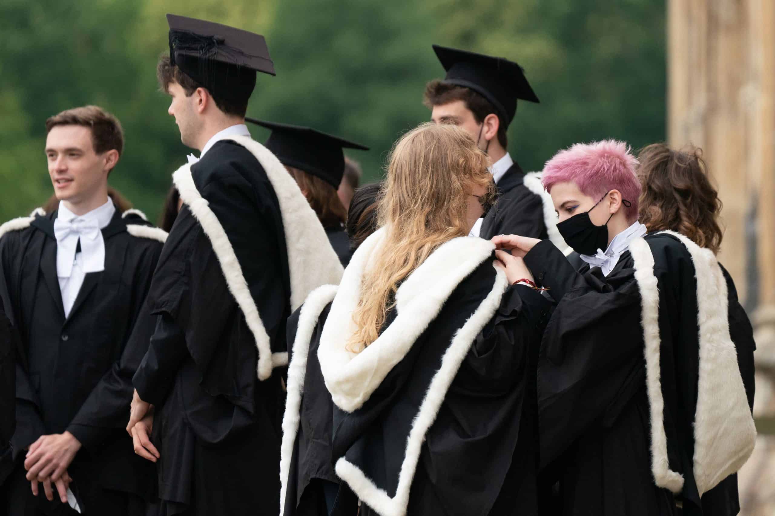 The Treasury wants to cut tuition fees to save billions in unpaid debt