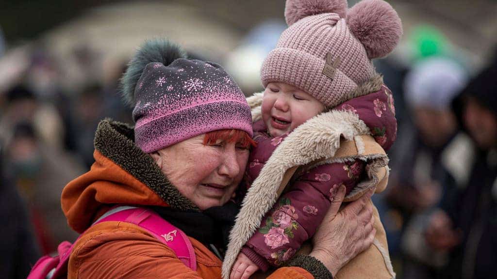 Ukraine refugees made to wait in -3° cold outside UK visa centre