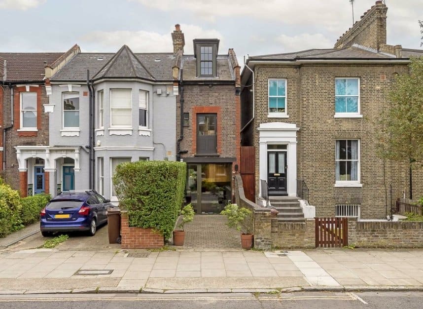 Nine-foot wide house goes on sale in London for £1.3 million
