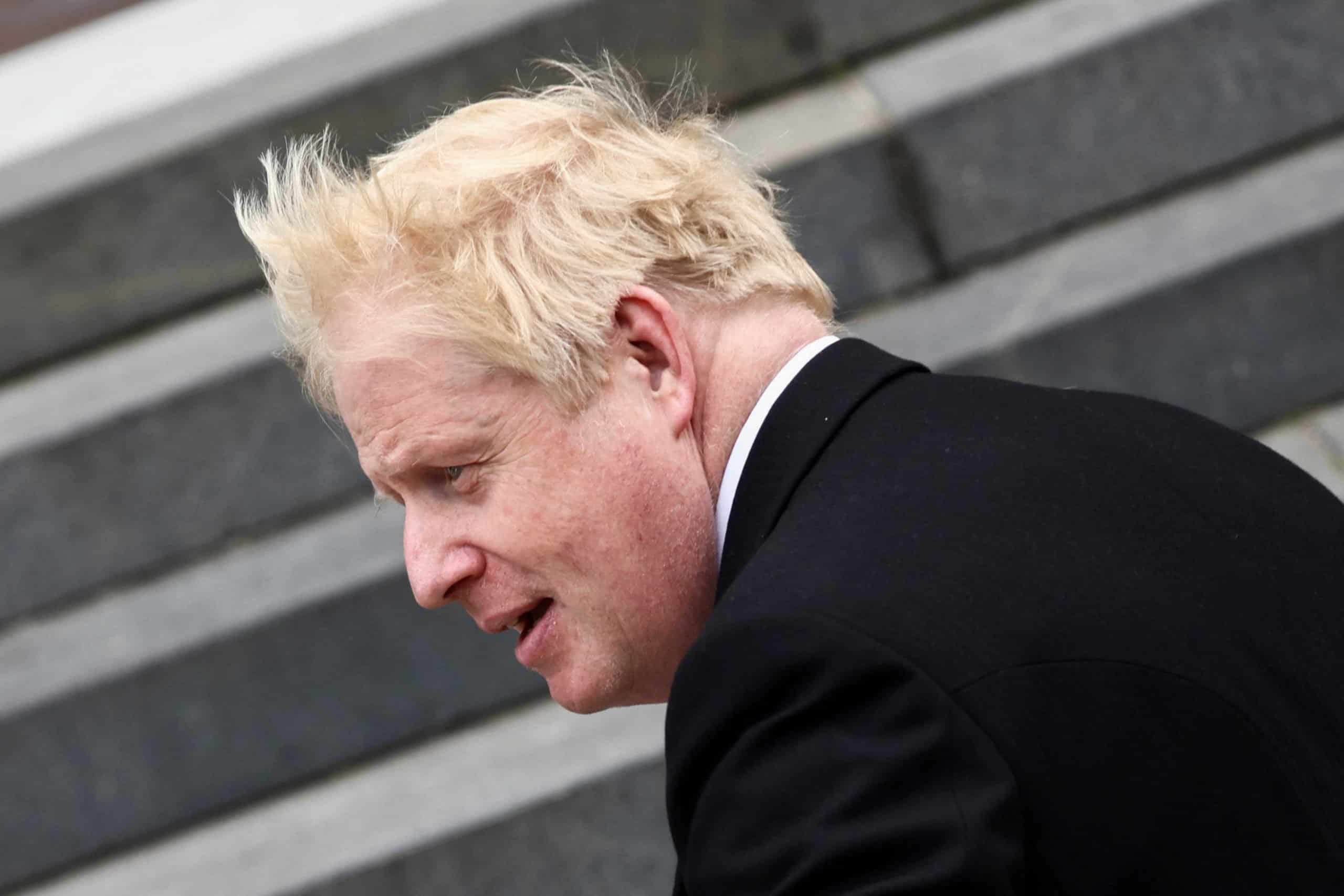 Pro-Johnson briefing urges Tories to ‘reject chaos and back Boris’