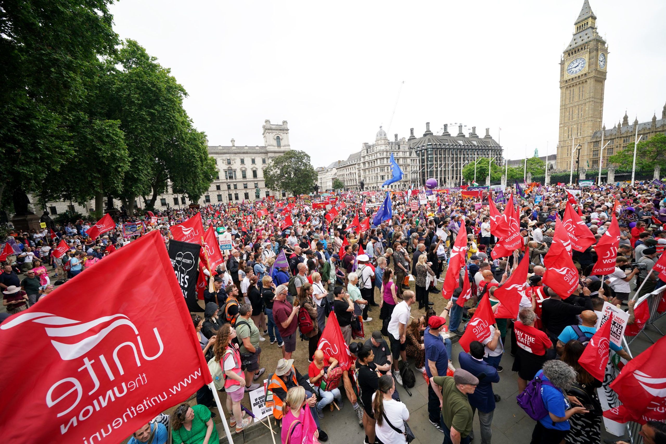 Протесты в Лондоне 2022. Протесты в Британии 2022. Митинги в Великобритании. Митинг в Лондоне.