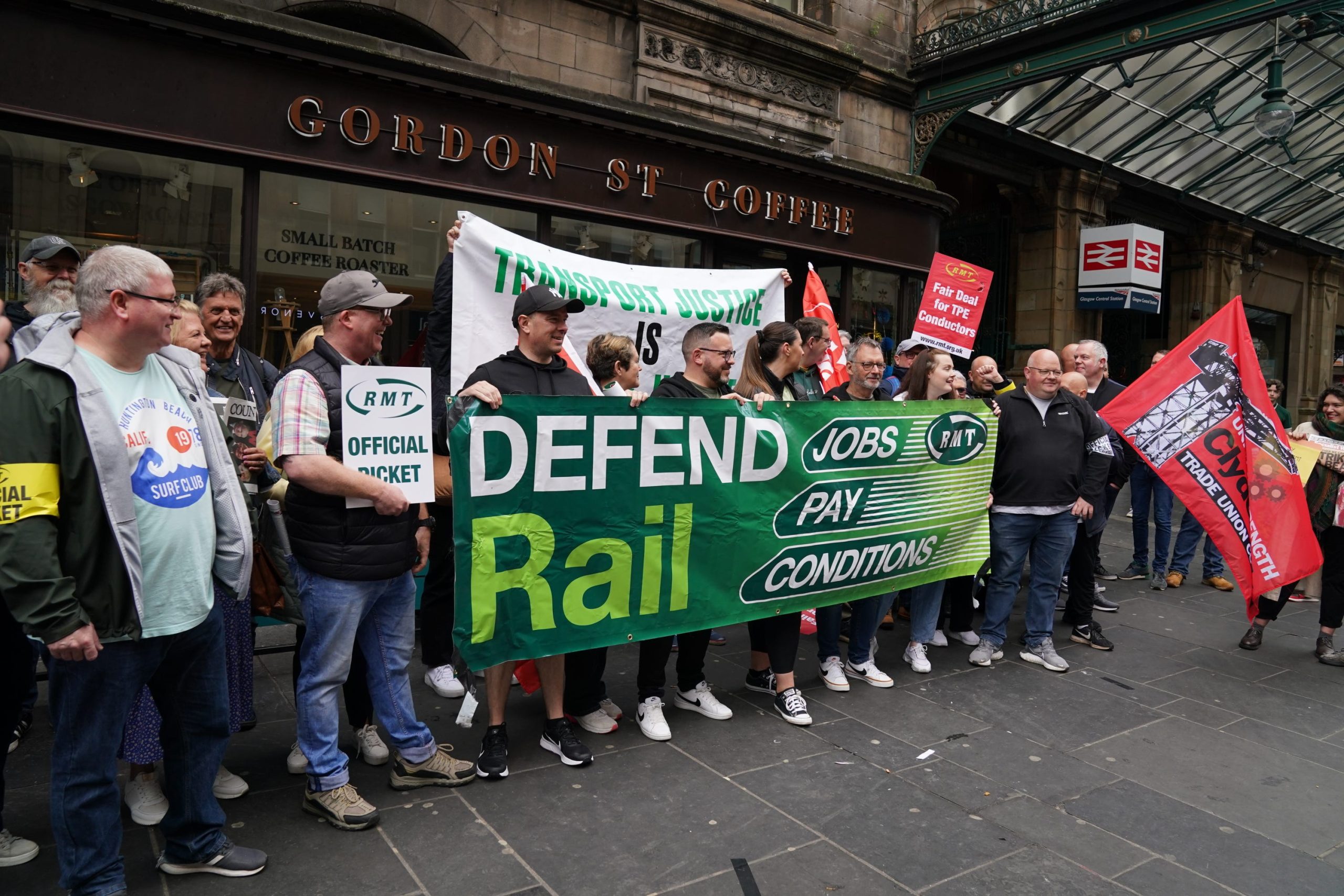 RMT’s response to ‘worker’ effected by strikes is just wonderful