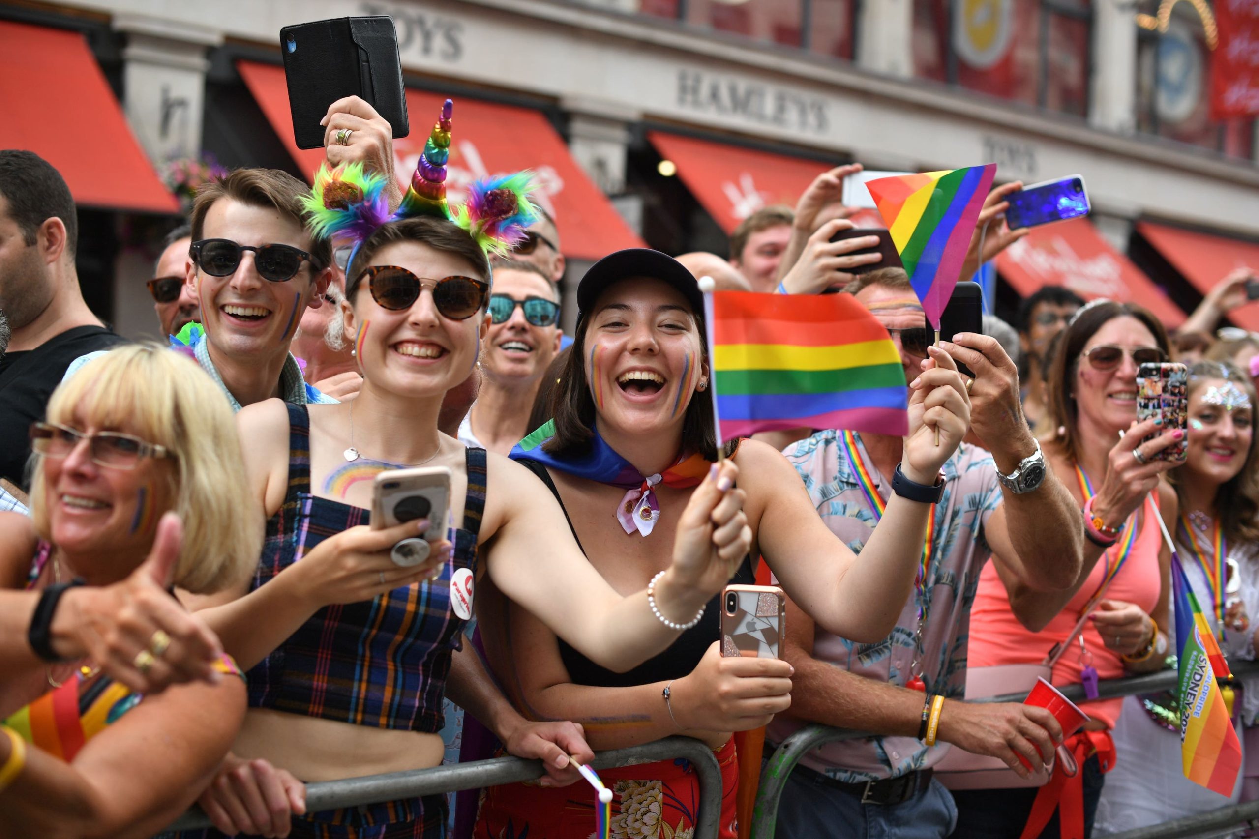 Watch: Anti-LGBT protestors look daft as stars of Heartstopper dance the hate away
