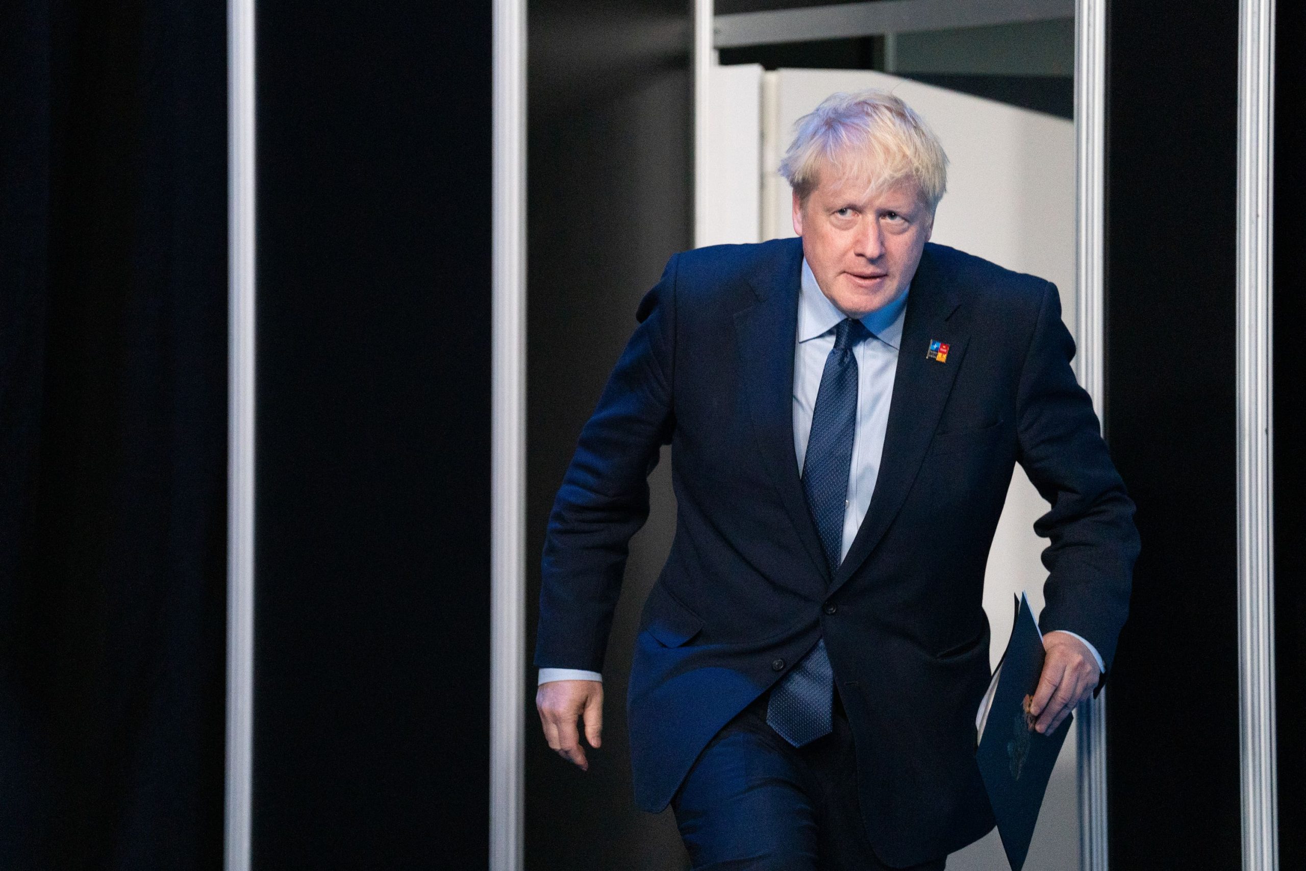Boris Johnson says he does not want to resign and will stay on if the membership backs him