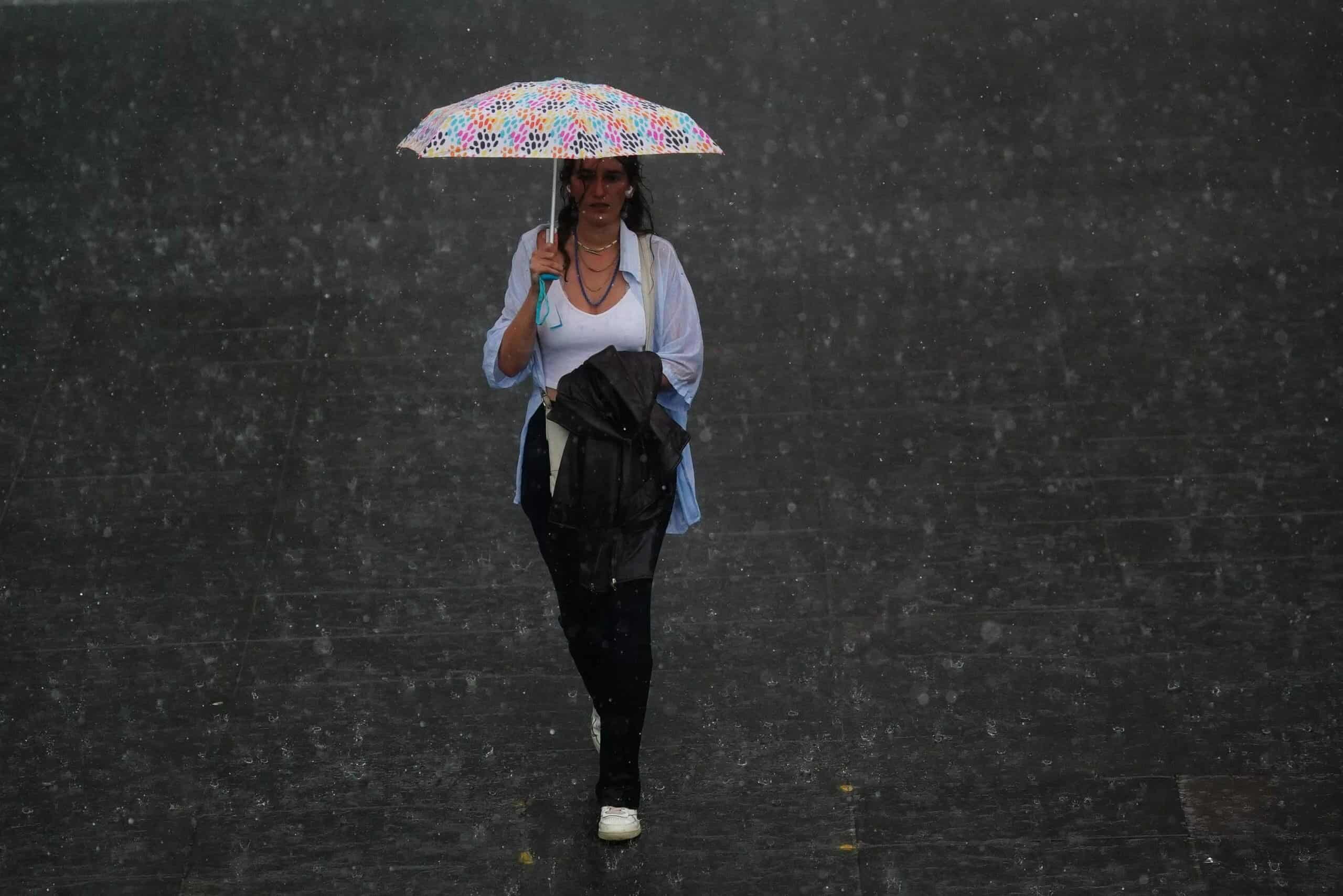 Could you have predicted this? Met Office scales back forecasts out of ‘respect to Queen’