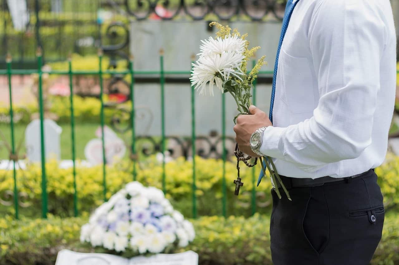 Ways to Save Money on Your Funeral