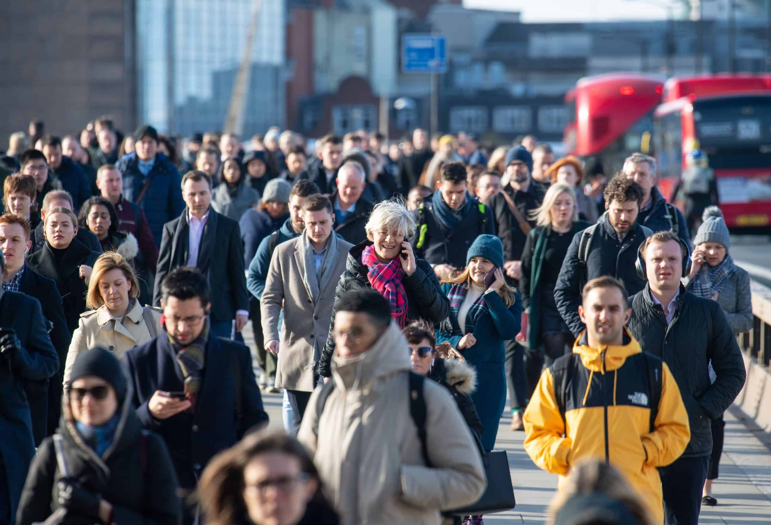 Net migration to UK hits new record