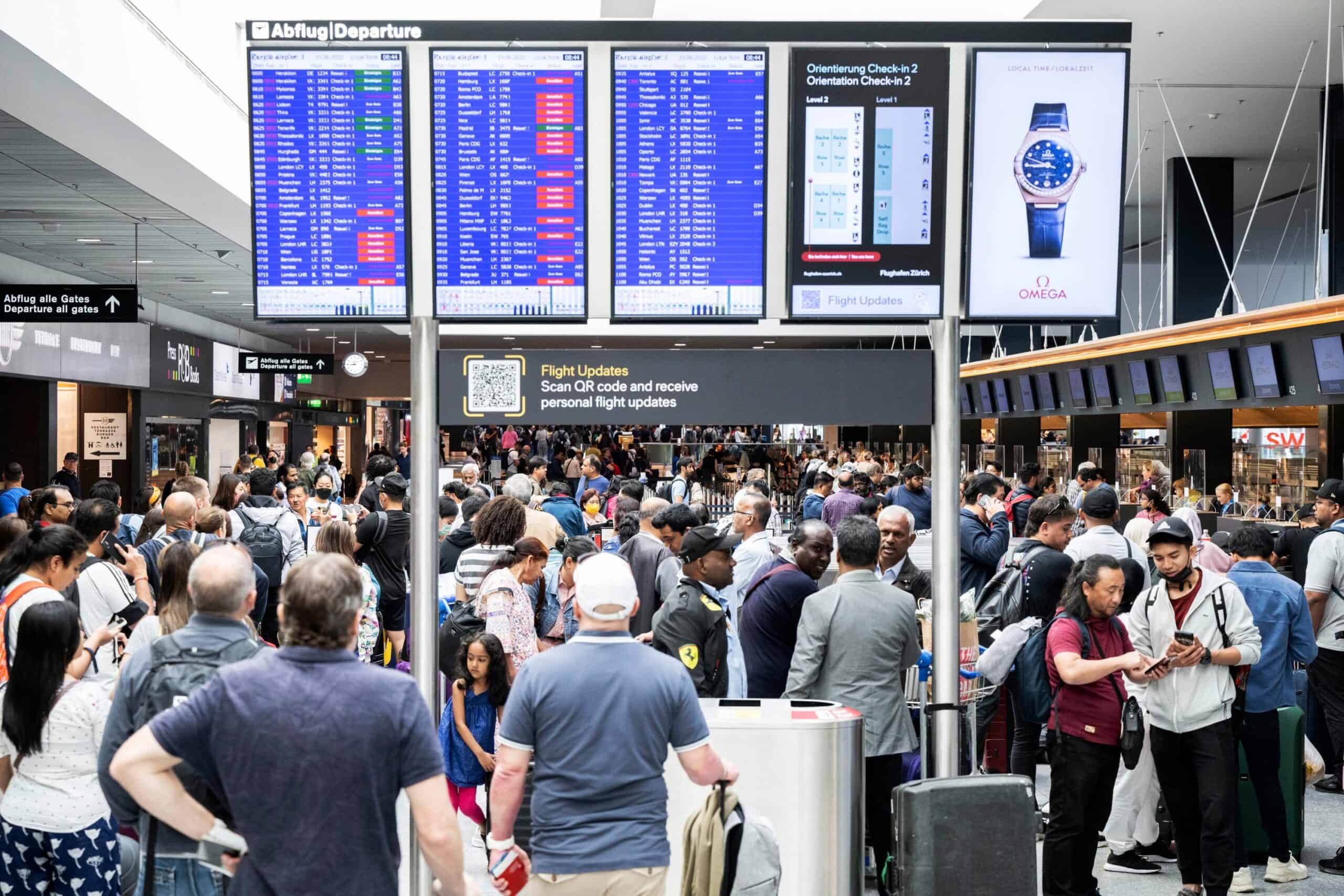 Reaction as British passport holders face long queues at Geneva Airport
