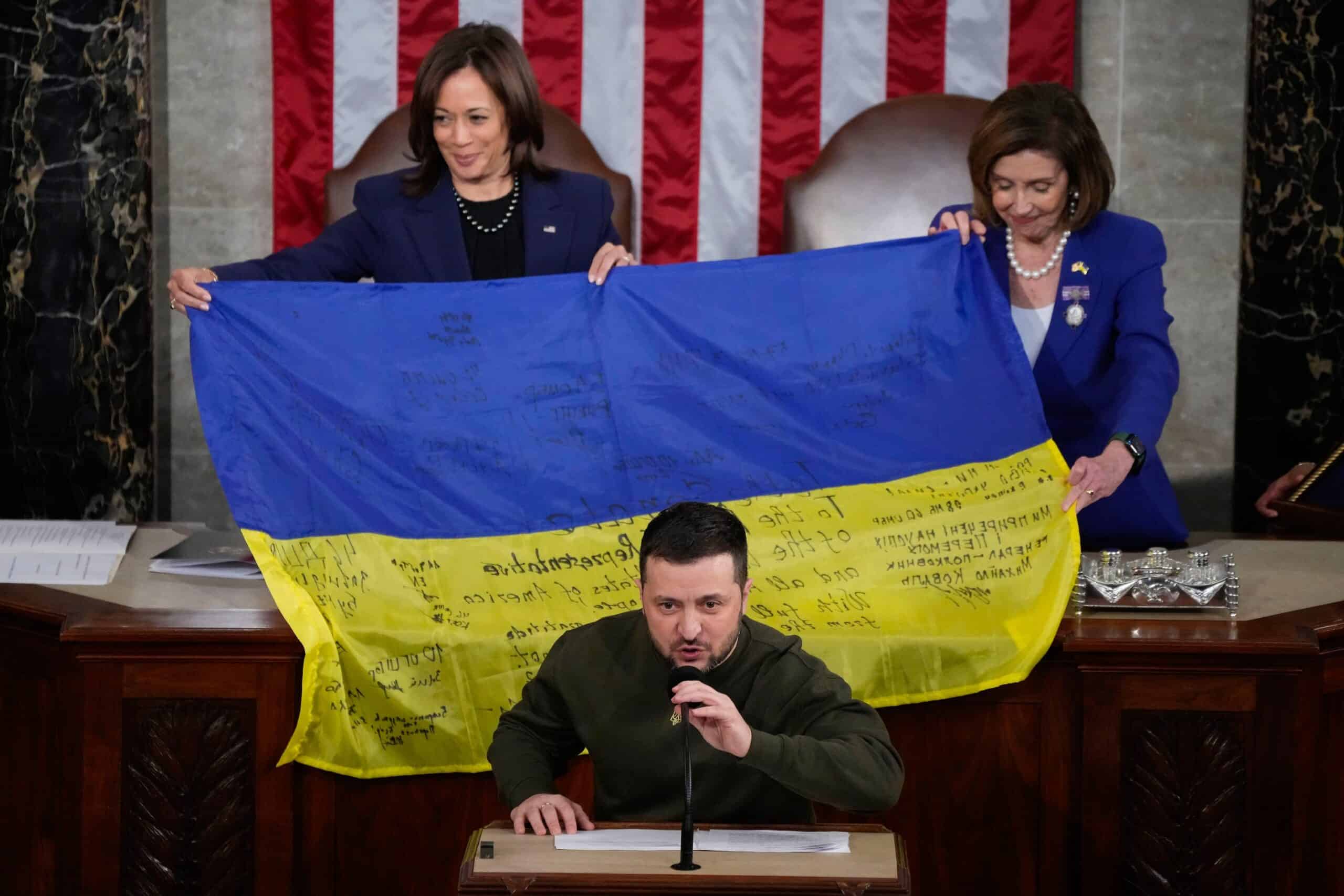 Volodymyr Zelensky receives thunderous applause for inspiring US Congress speech