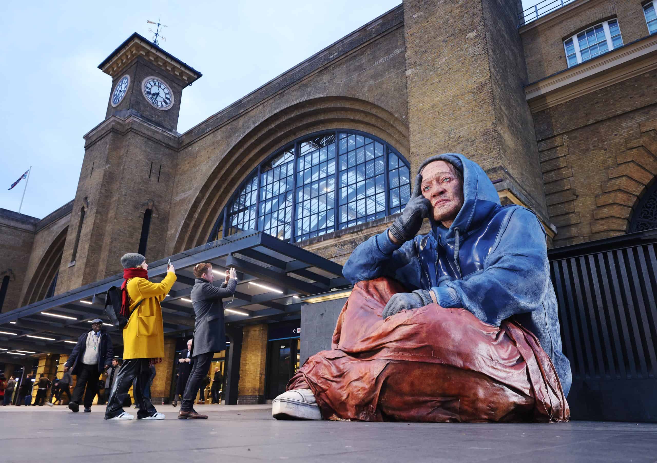 Homeless charity unveils towering King’s Cross sculpture