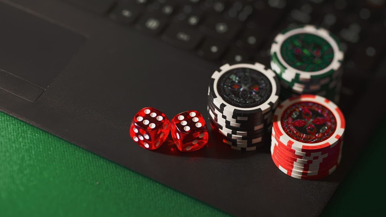 Irish Government Takes A Different Stance From the UK Regarding Online Casinos