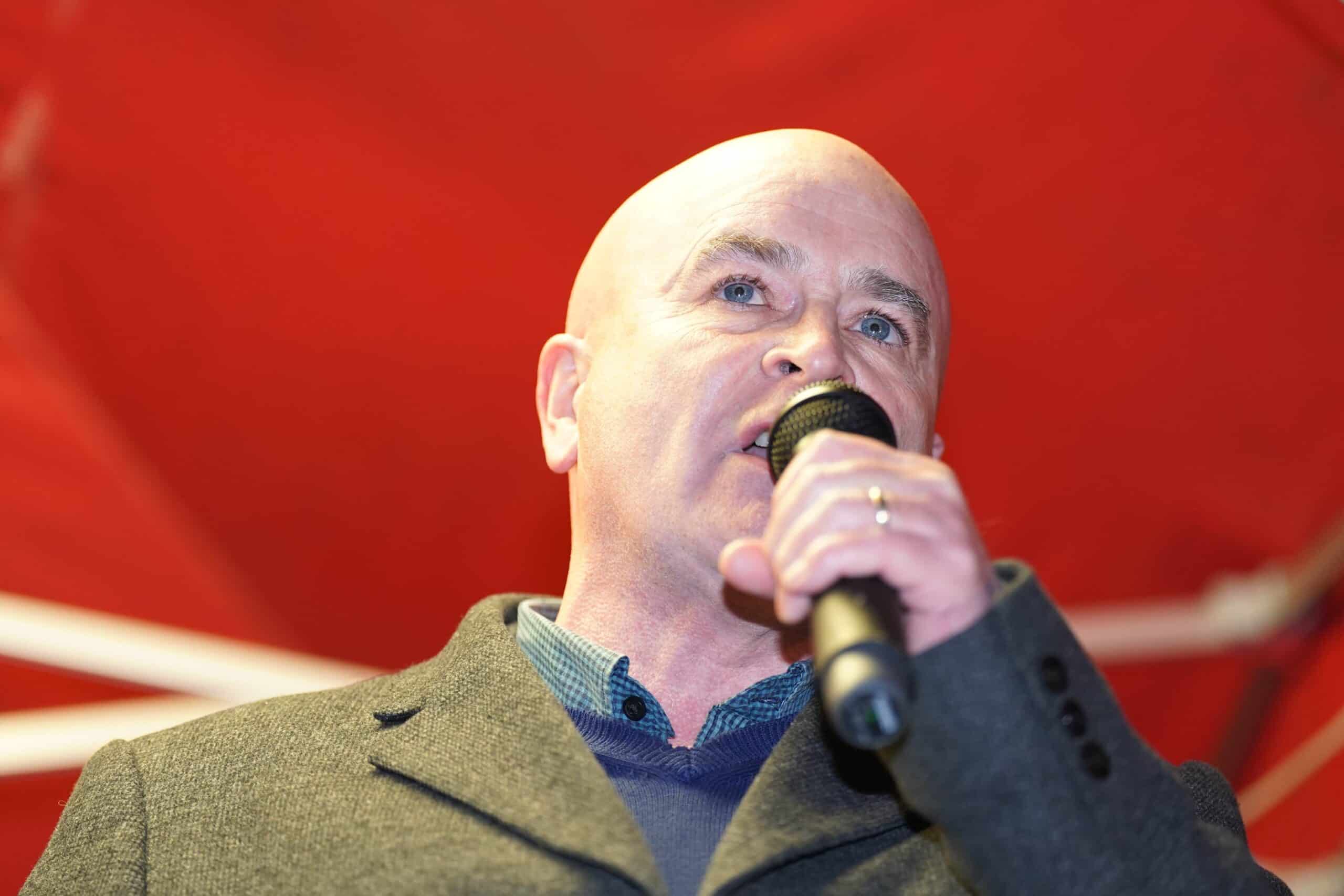 Mick Lynch tells Keir Starmer not to be ‘vanilla politician’ in barnstorming speech