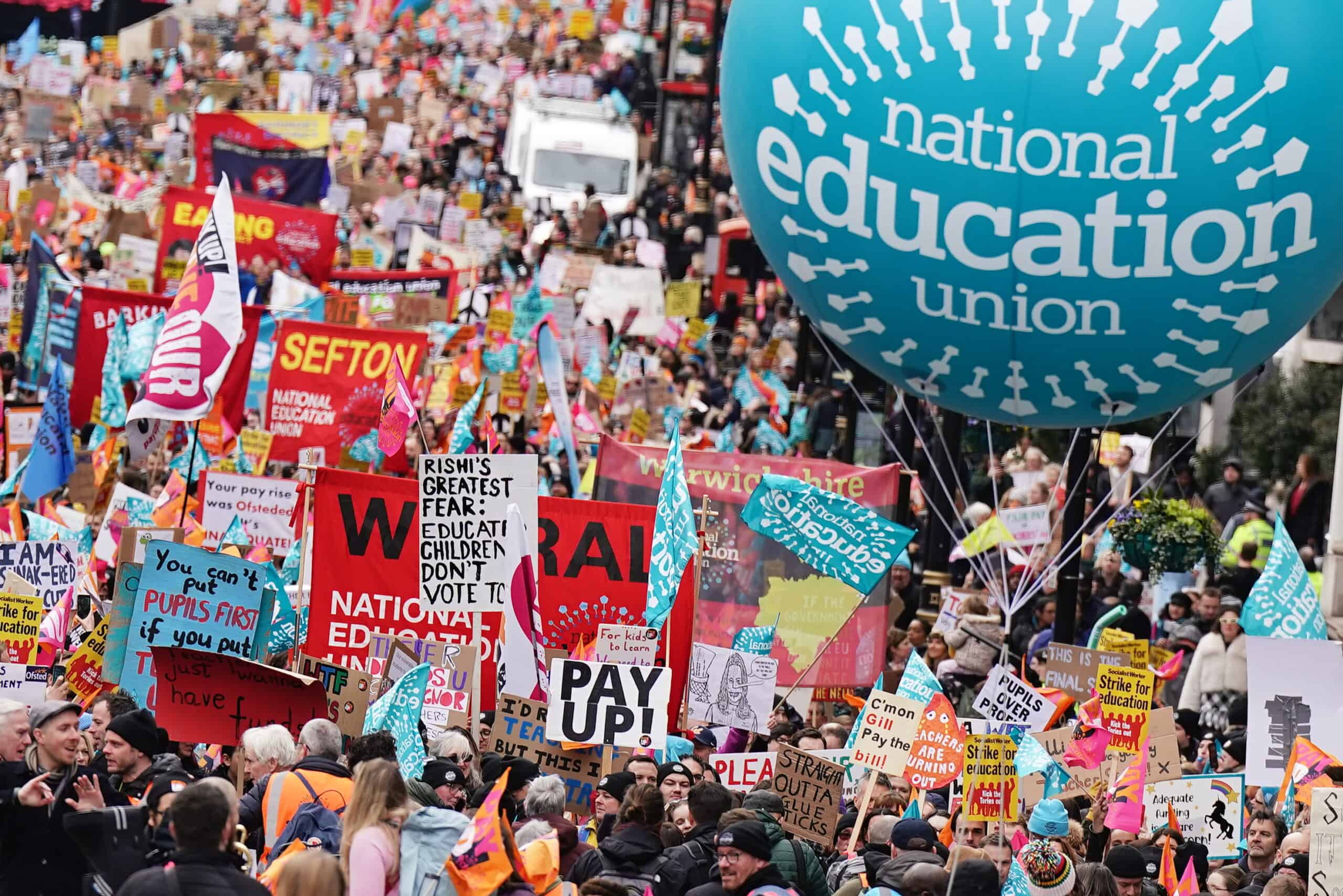 School strikes: Teaching union members reject pay offer