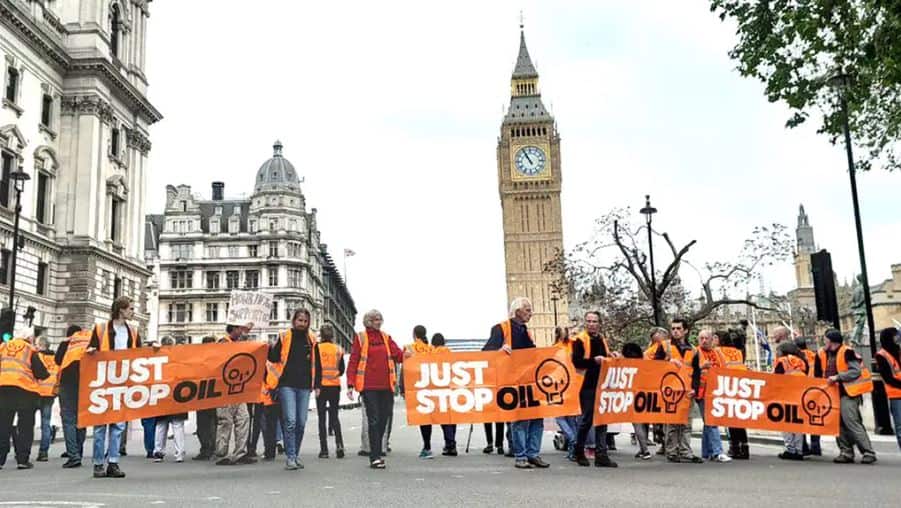 WATCH: Just Stop Oil protesters arrested in Parliament Square