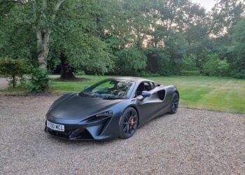 McLaren Artura