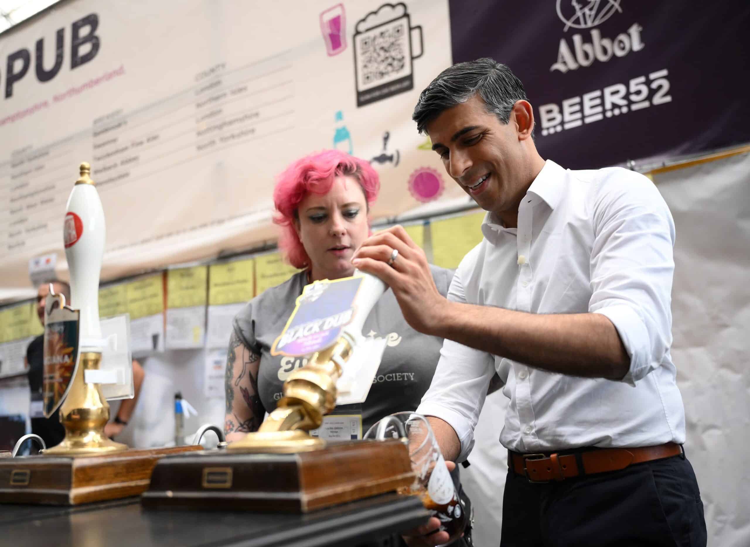Publican heckles pint-pouring Sunak over alcohol duty hikes during promo visit