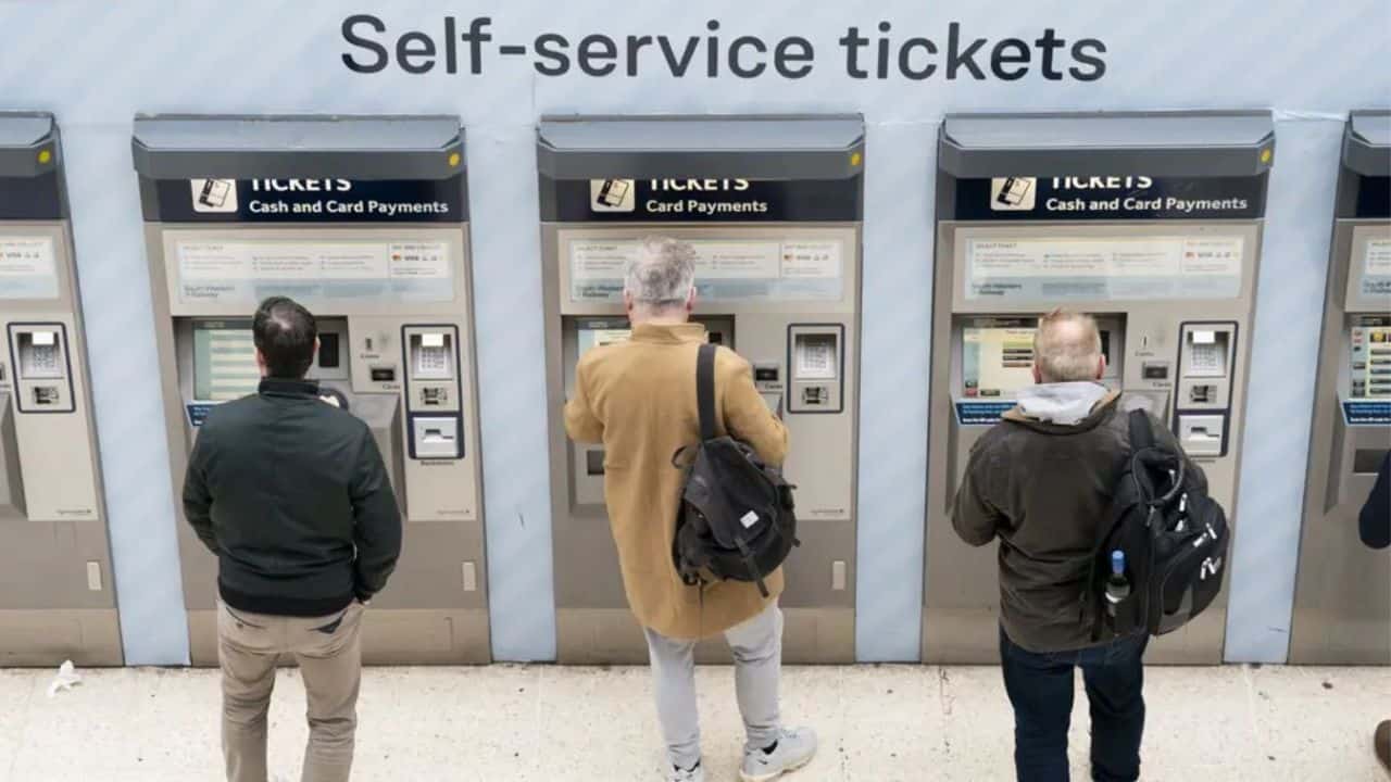 Watchdog calls for ticket office closures to be delayed over machine upgrades.