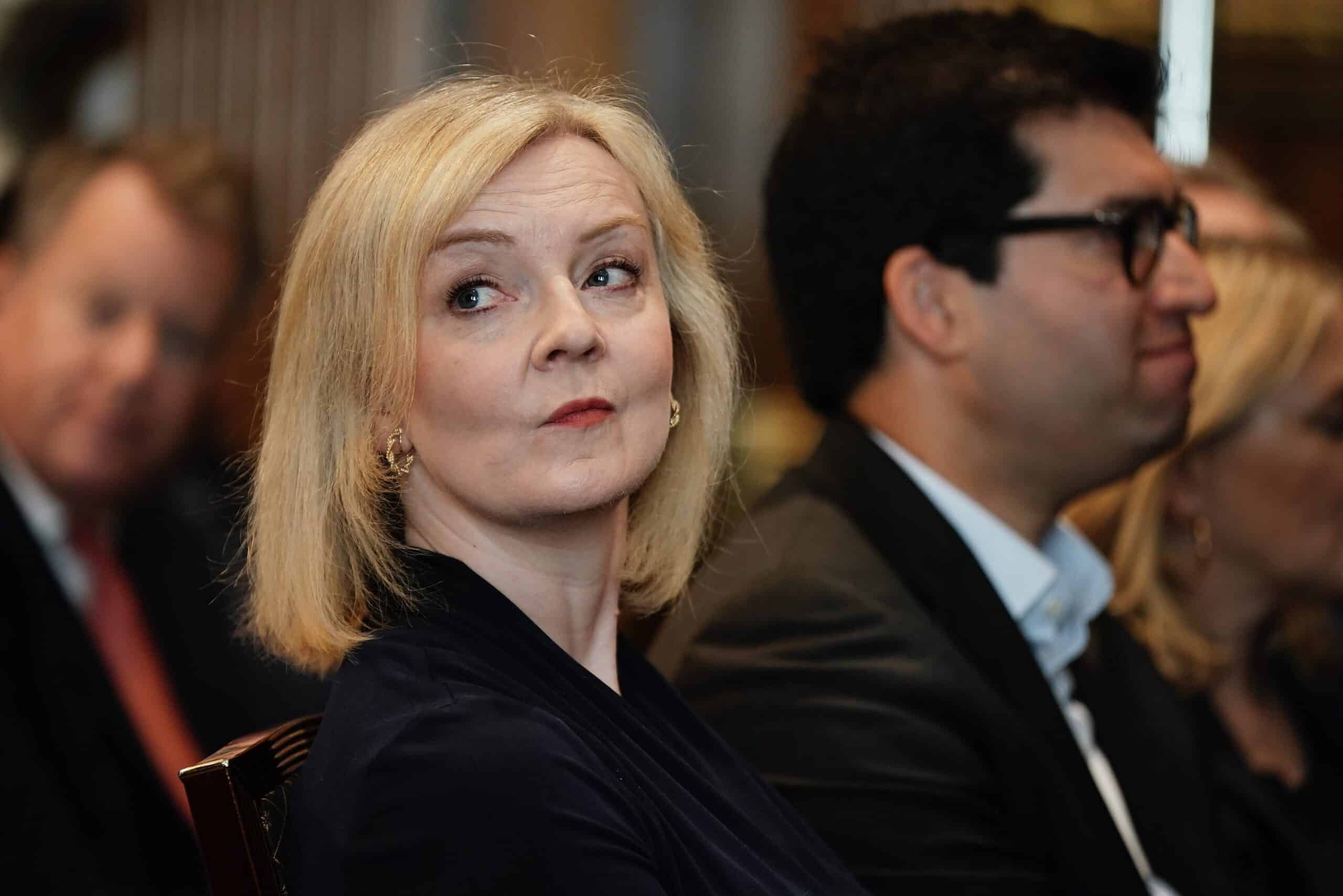 Labour calls on Sunak to block Liz Truss’s soon-to-be-published honours list
