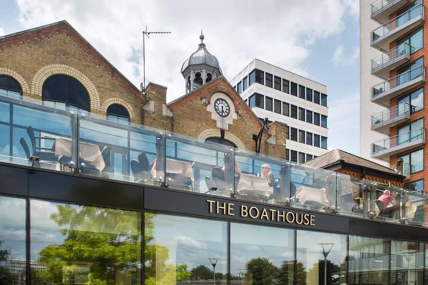 Great pubs from which to watch the Boat Race
