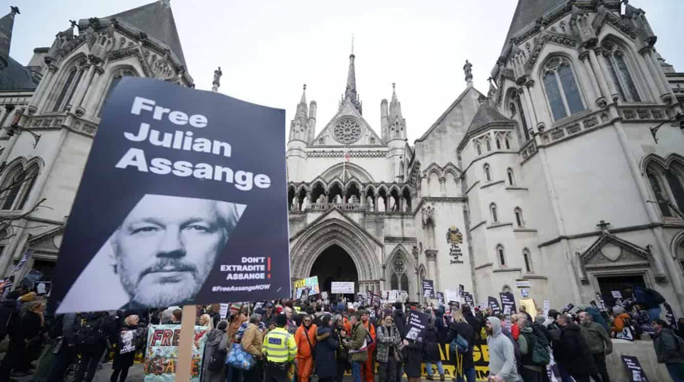 Julian Assange wins temporary reprieve from extradition