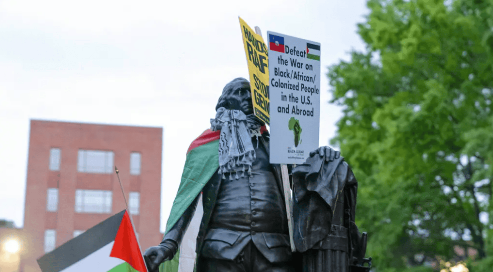 Pro-Palestinian protestors at Columbia University settle in for 10th day